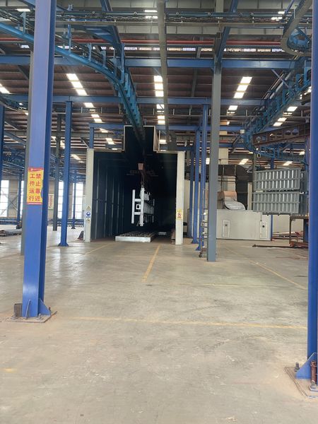 Wuhan Lincheng Longyue Automobile Sales Co., Ltd. ligne de production du fabricant