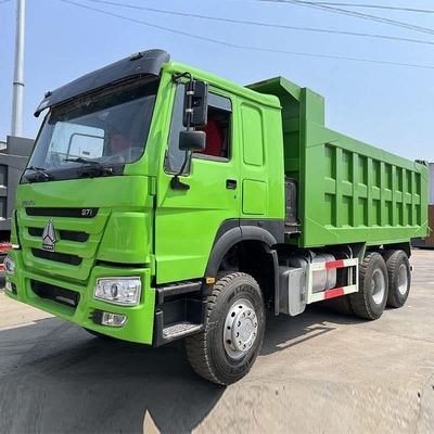 Howo Marque 6x4 Camion à ordures 375 chevaux Transmission manuelle Diesel Carburant Nouvelle condition pour la construction en Afrique