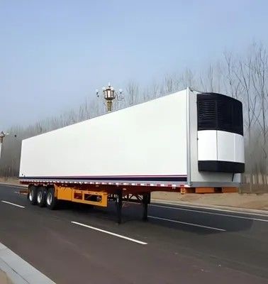 Q345B T700 Matériau d'acier Lourde charge 40/45/53FT Semi-remorque réfrigérée avec unité de puissance Reefer